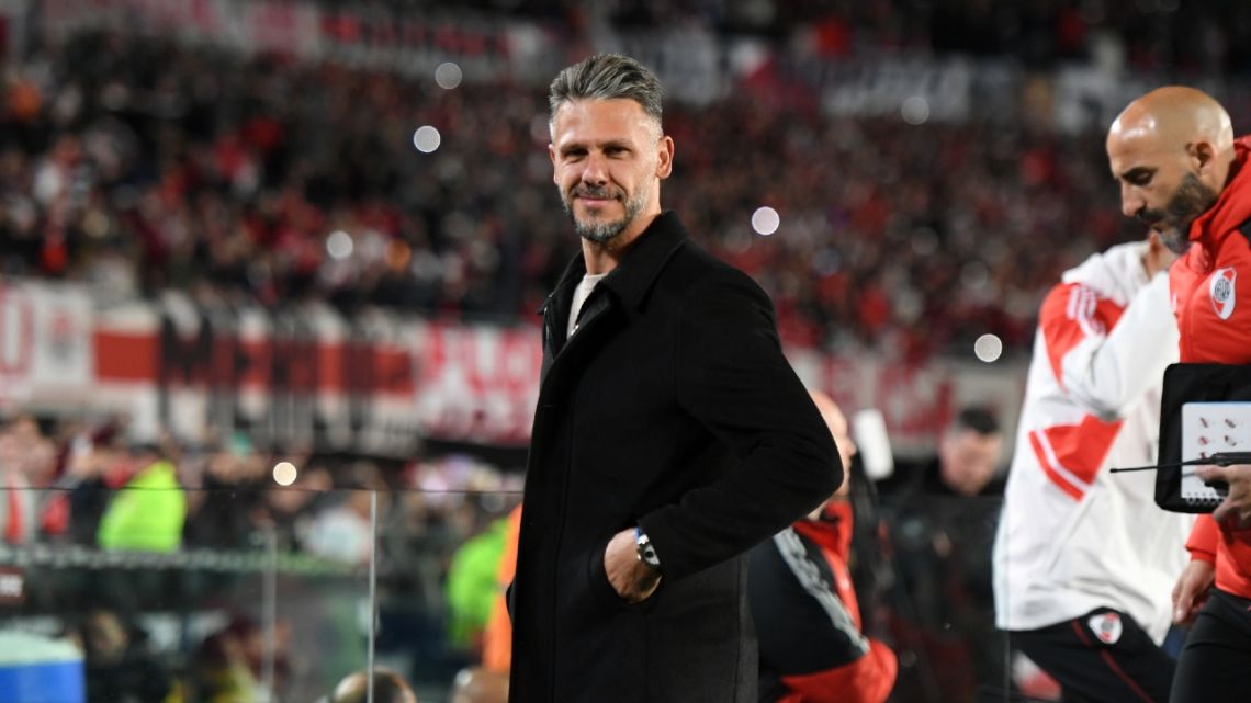 Martín Demichelis se refirió al mercado de pases en River: "Luego del partido con Riestra hablaremos con la Secretaría"