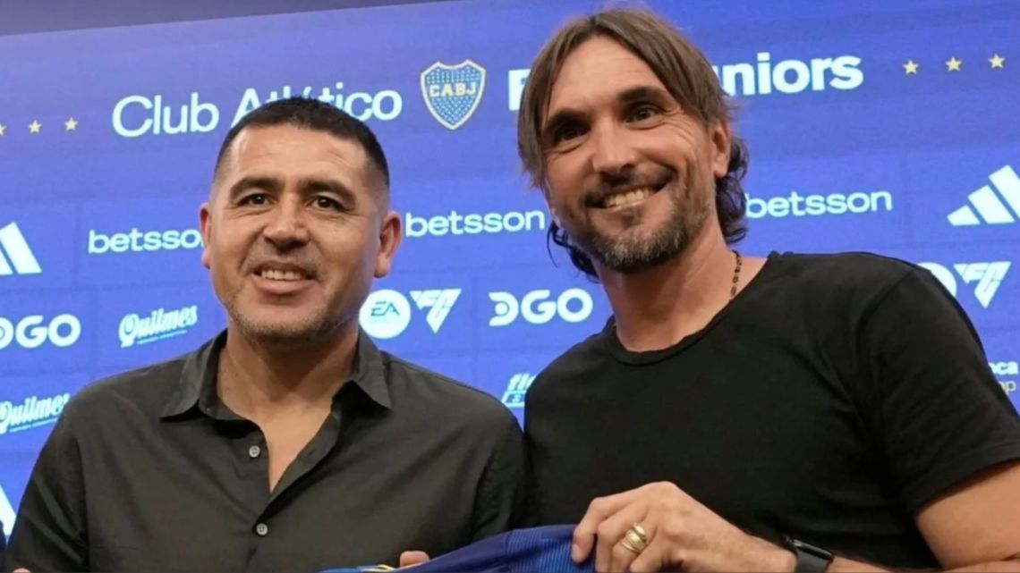 Martínez le pidió a Riquelme a dos jugadores del fútbol argentino para reforzar a Boca: los apuntados