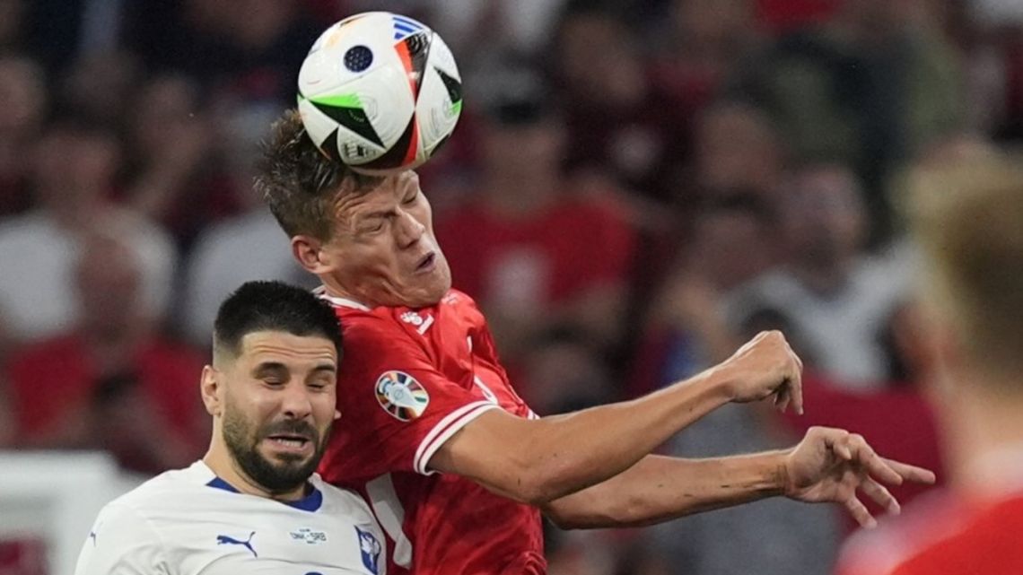 Dinamarca se quedó con la segunda posición del grupo C de la Euro gracias al coeficiente de la UEFA