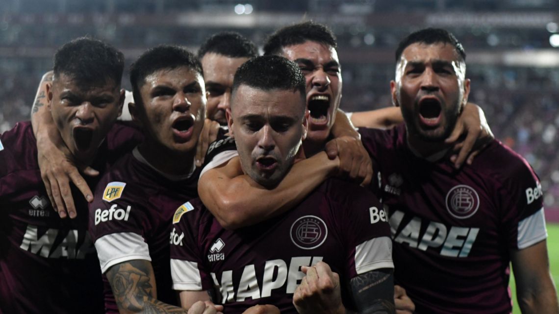 Lanús fue superior y le ganó a Racing en la quinta fecha de la Liga: resumen y goles del partido