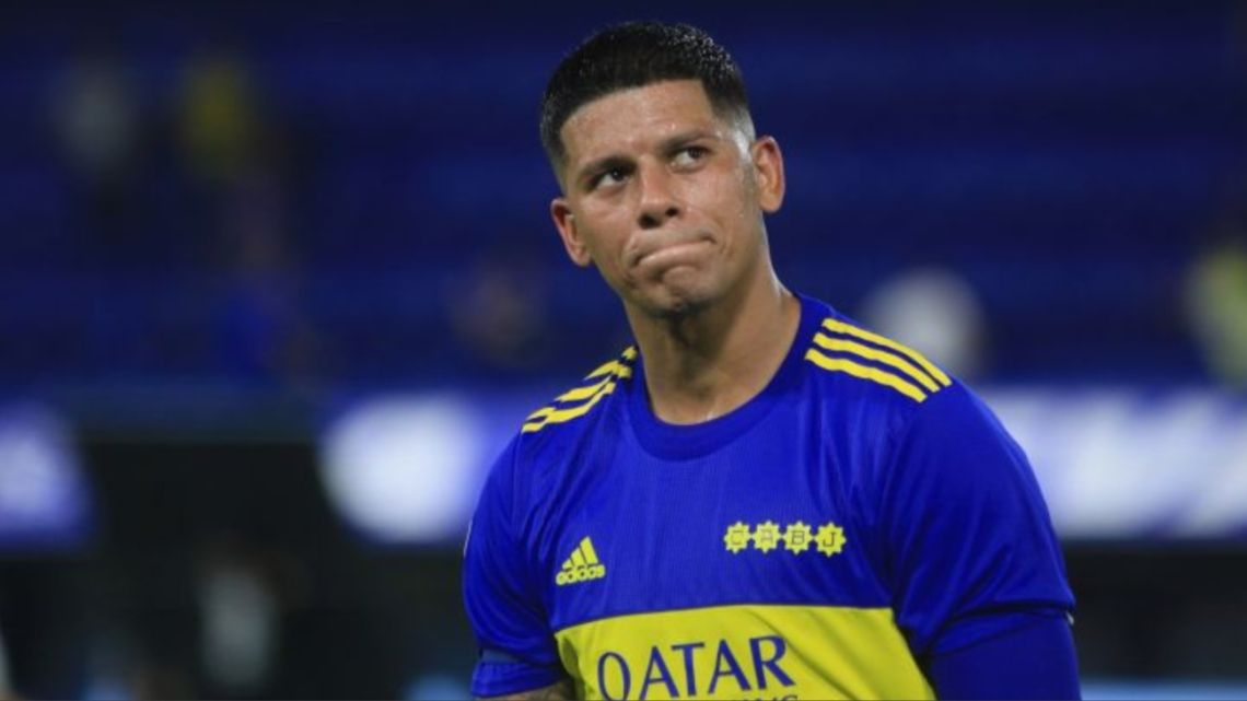 Rojo, otra vez en el ojo de la tormenta de los hinchas de Boca: partido de fútbol amateur y fotos en un boliche
