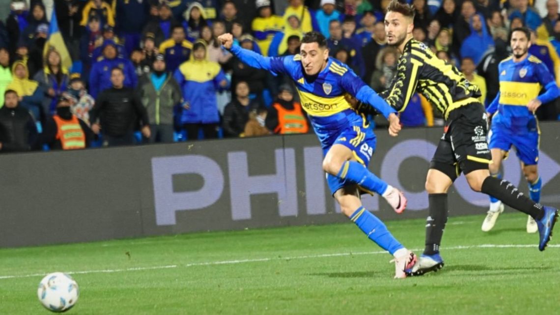 Polémica en Boca vs Almirante Brown: así fue el gol de Merentiel que generó gran controversia