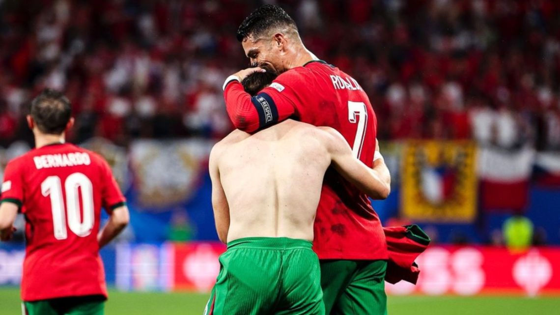 En un agónico final, Portugal le ganó 2-1 a República Checa en su estreno en la Eurocopa: resumen y goles