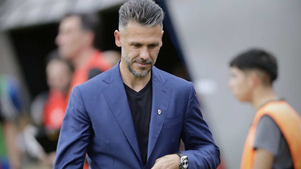Aparecieron panfletos intimidantes en contra de Demichelis en el Monumental tras la derrota de River
