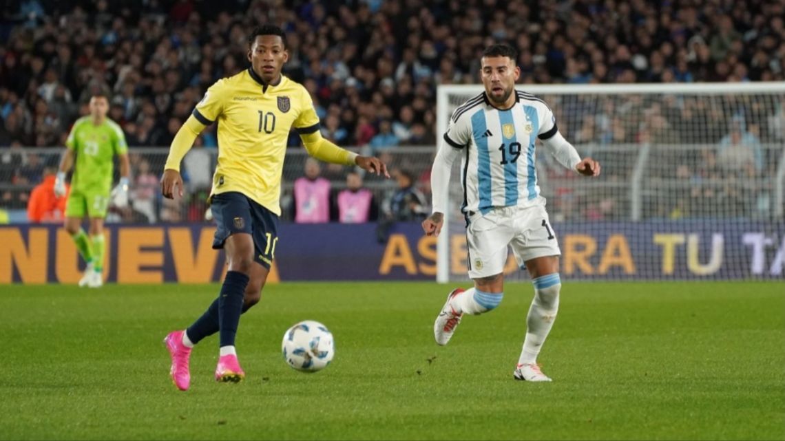 Sin Messi desde el arranque, la Selección Argentina se mide con Ecuador: horario, TV y formaciones
