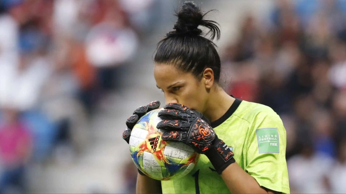 Adiós a una grande: se retiró Vanina Correa, la histórica arquera de la Selección Argentina