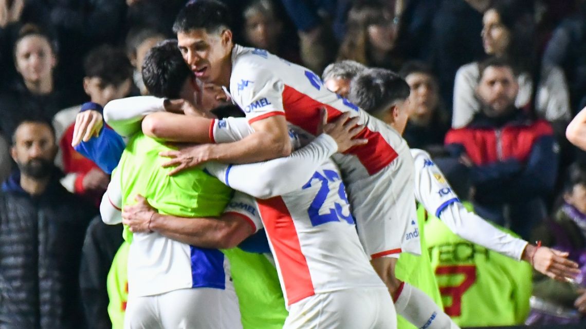 Tigre logró revertir la mala racha de 12 derrotas sin ganar tras su triunfo por 2 a 0 sobre Argentinos Juniors