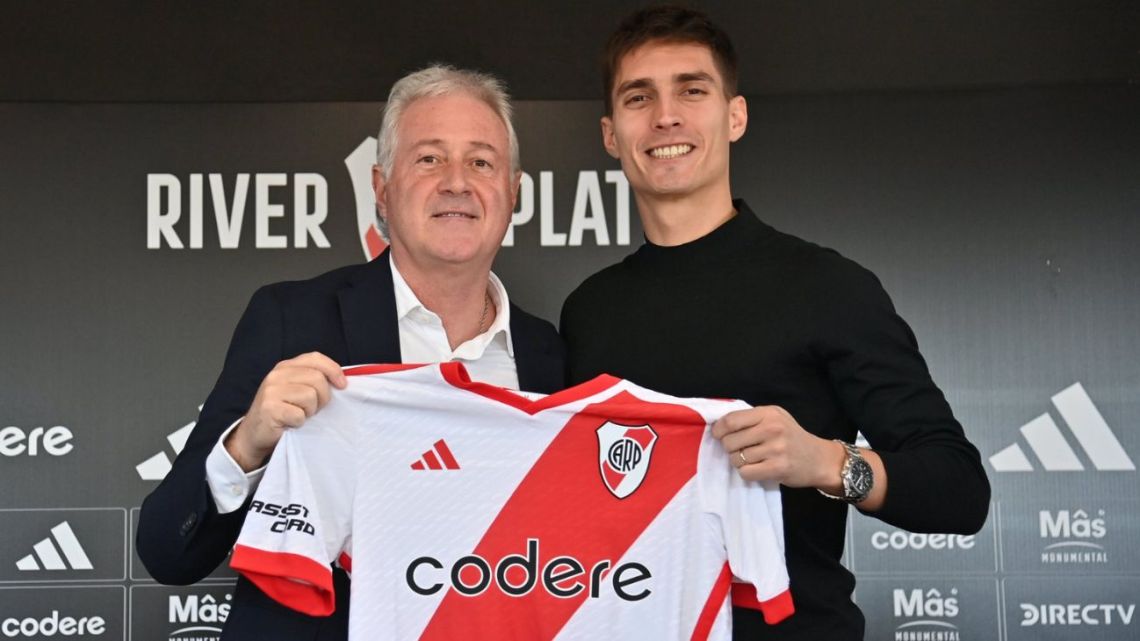 Es oficial: River presentó a Federico Gattoni como nuevo refuerzo