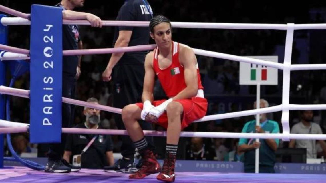 Sigue la polémica en los Juegos Olímpicos: el COI cuestionó a la AIB por los estudios a la boxeadora Amine Khelif