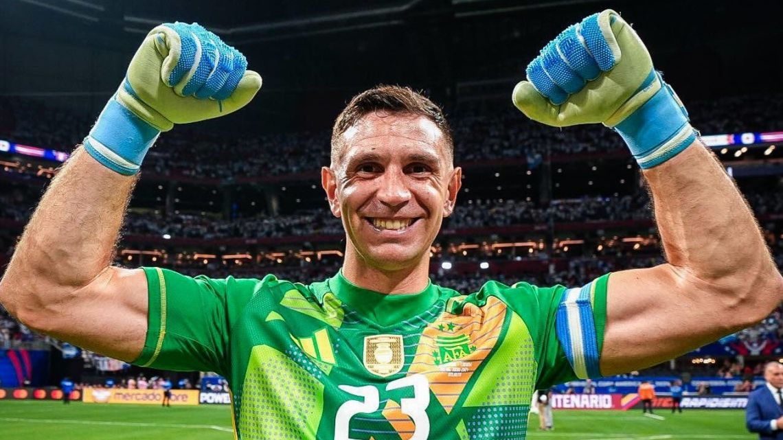 El video que la AFA le dedicó a Dibu Martínez por su cumpleaños: bailes, festejos y una frase memorable