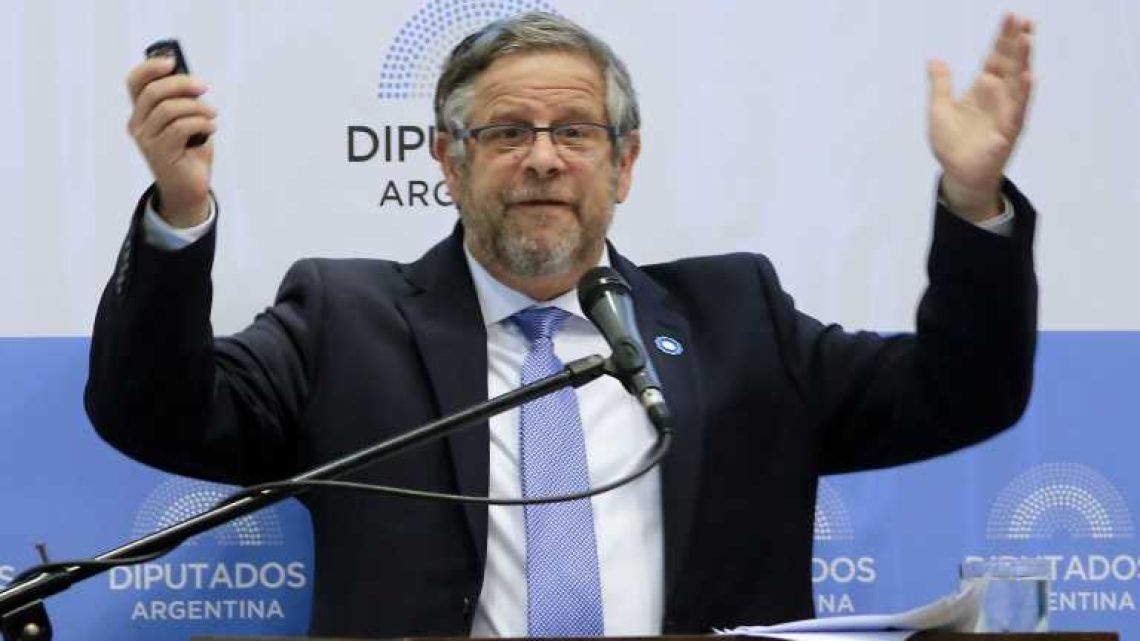 Adolfo Rubinstein: "No veo viables los cambios en las prepagas"