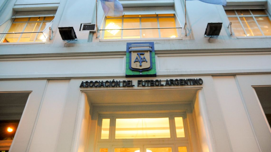 Se avecinan cambios en el formato del fútbol argentino y probablemente se eliminarían los descensos
