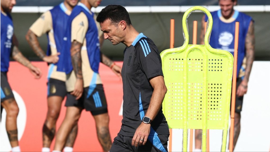 Malas noticias en la Selección Argentina: uno de los “mimados” de Scaloni se baja de la convocatoria por lesión