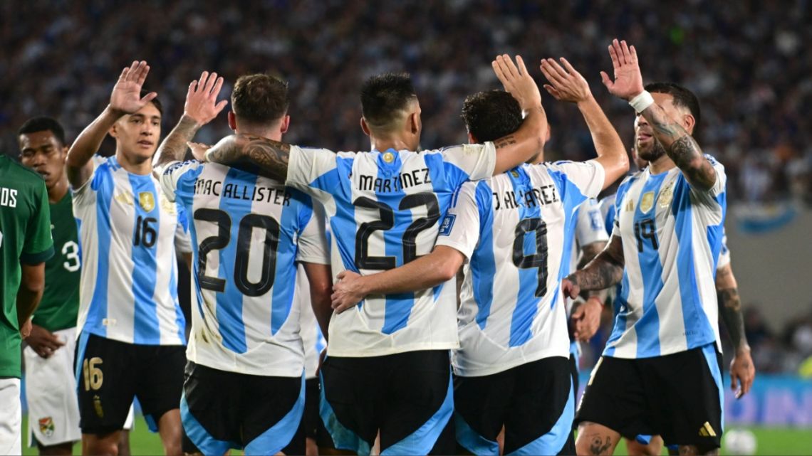 Dieron a conocer el nuevo ranking FIFA: la Selección Argentina sigue liderando, pero sus perseguidores achicaron la distancia