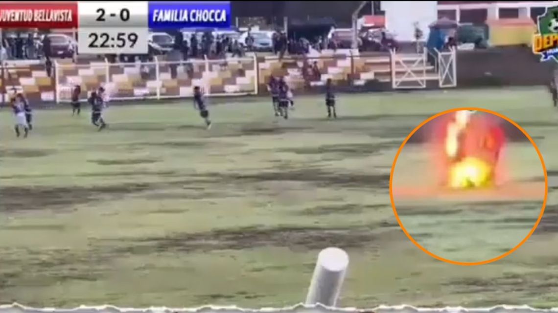 Tragedia en Perú: un rayo cayó en pleno partido y mató a un jugador