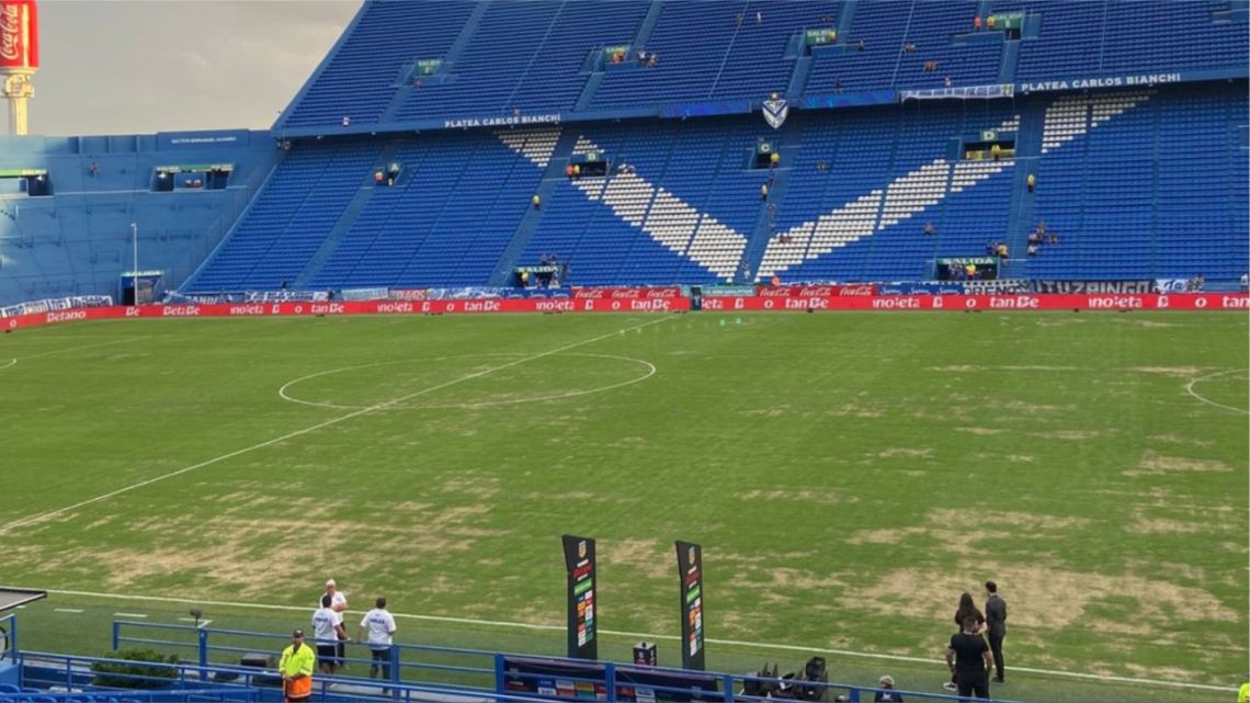 Ultimátum de la Liga Profesional por el estado de los campos de juego: qué sanciones podrían caerle a los clubes