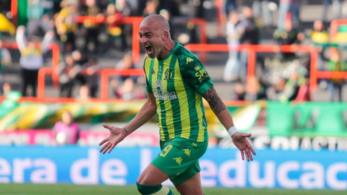 Santiago Silva vuelve al fútbol argentino a los 44 años: en qué club se fichó