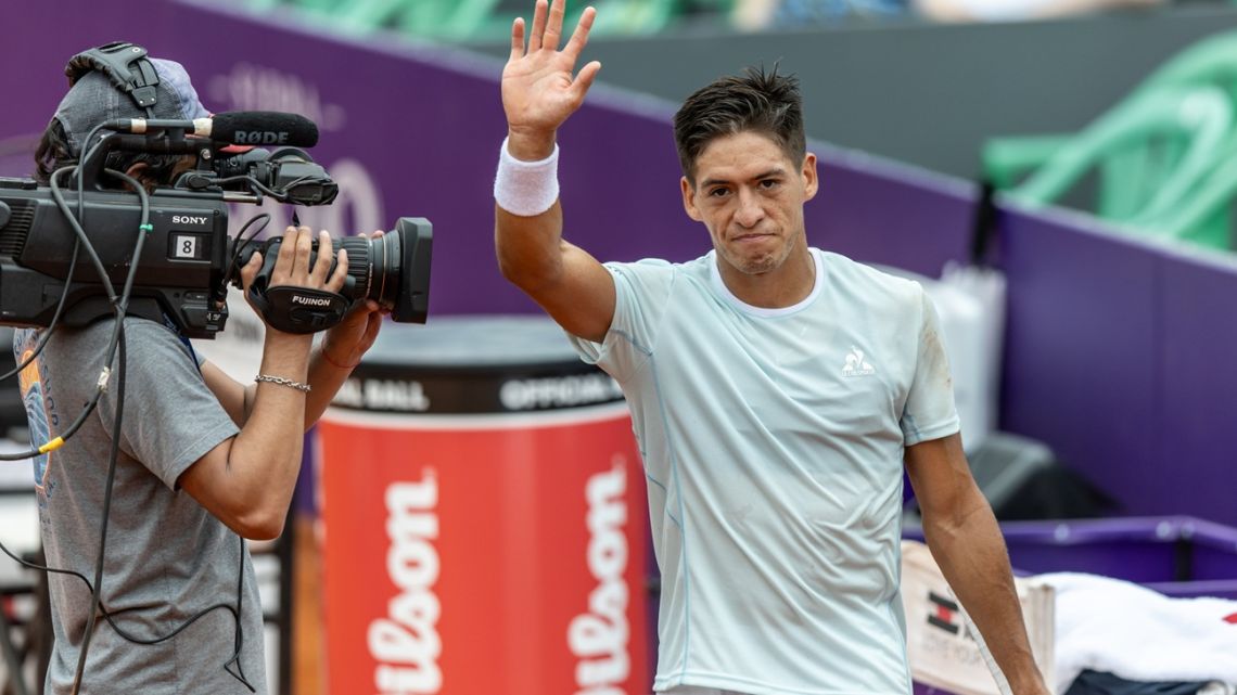 Argentina Open: Báez, Juan Manuel y Francisco Cerúndolo, ganadores pasados por agua
