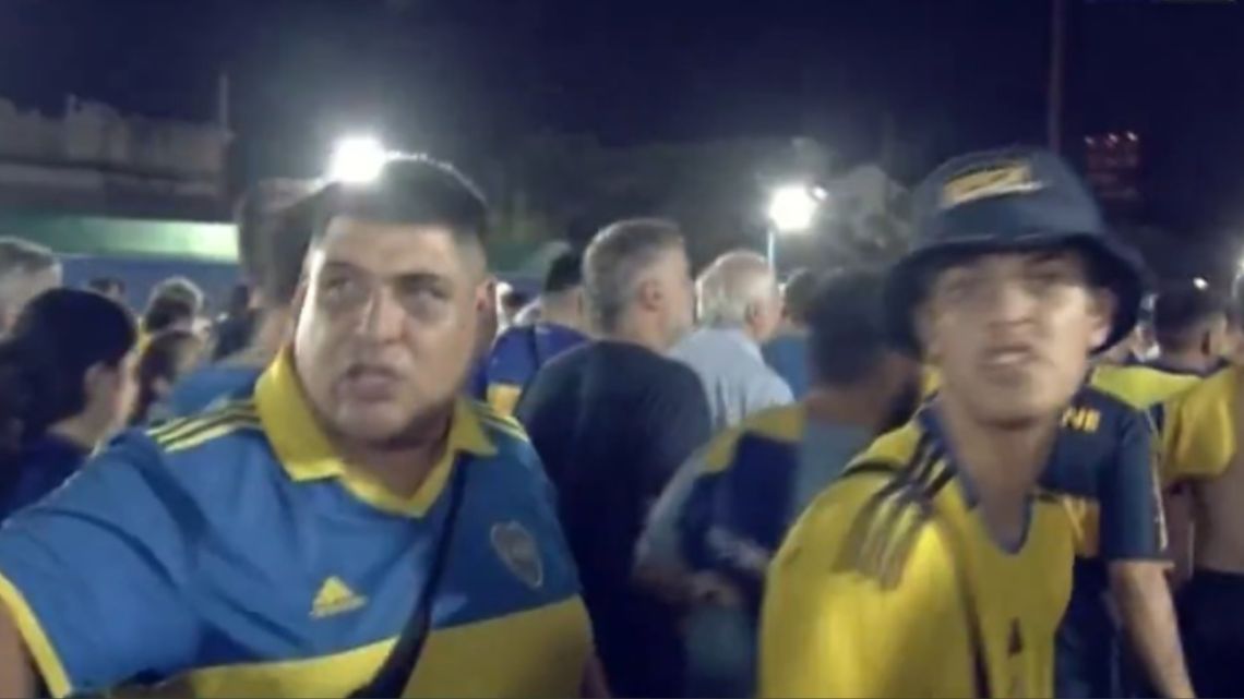 El enojo de los hinchas de Boca a la salida del estadio: "Vergüenza, se tienen que ir todos"