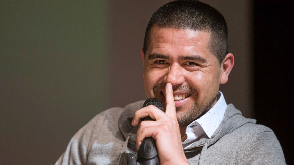 Ex directivo del Xeneize apuntó fuertemente contra Juan Román Riquelme: "tiene que tener humildad y escuchar a quienes tiene al lado"