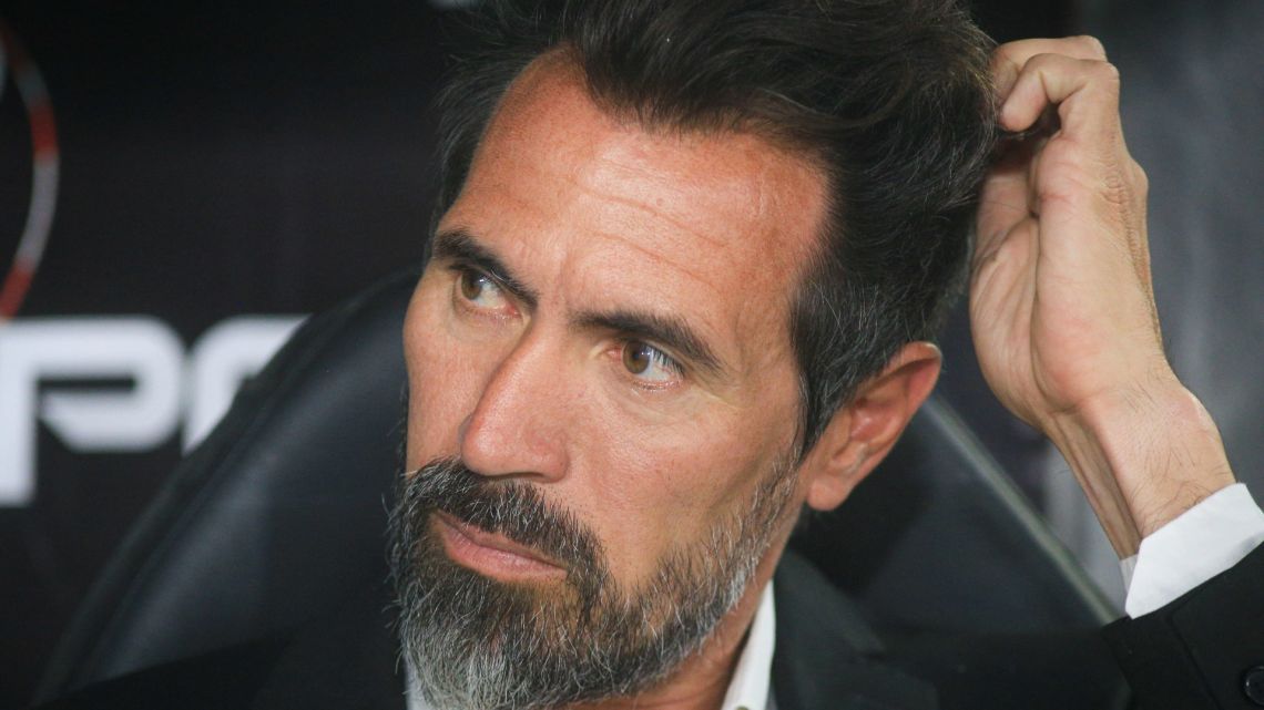 El palito de Eduardo Domínguez a la dirigencia de Boca: "Me parece que no les gusto mucho"