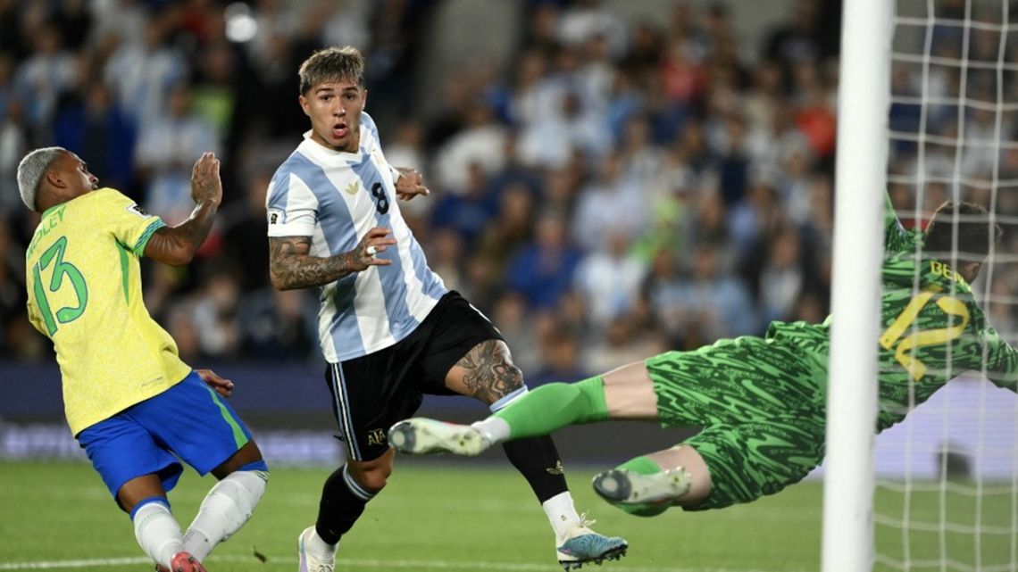 Inolvidable gol de Enzo Fernández a Brasil: obra maestra de 35 toques