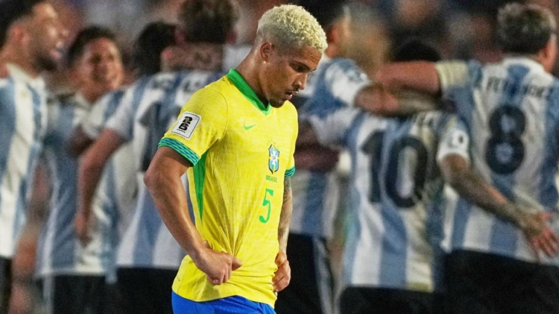 Una leyenda de Brasil explotó en contra de su Selección: "Mi generación tenía más hambre de ganar"