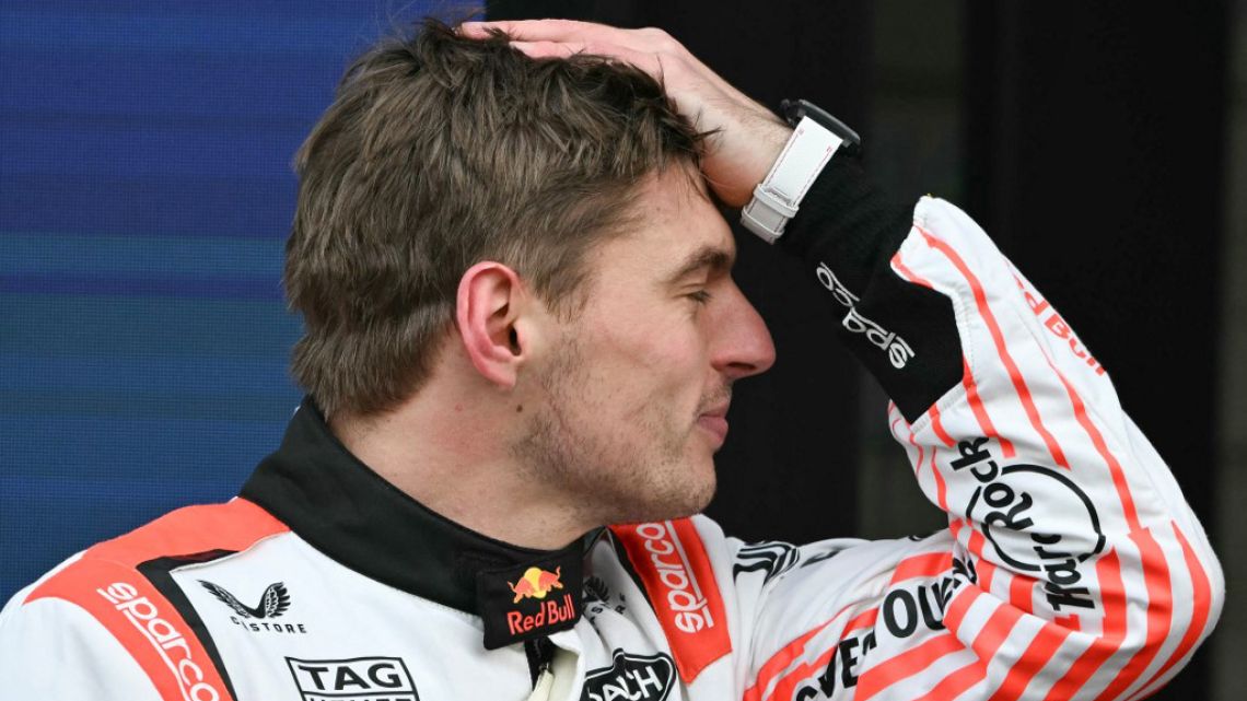 Mad Max les corre en bici: todo era de McLaren en Suzuka, pero Verstappen se quedó con la pole