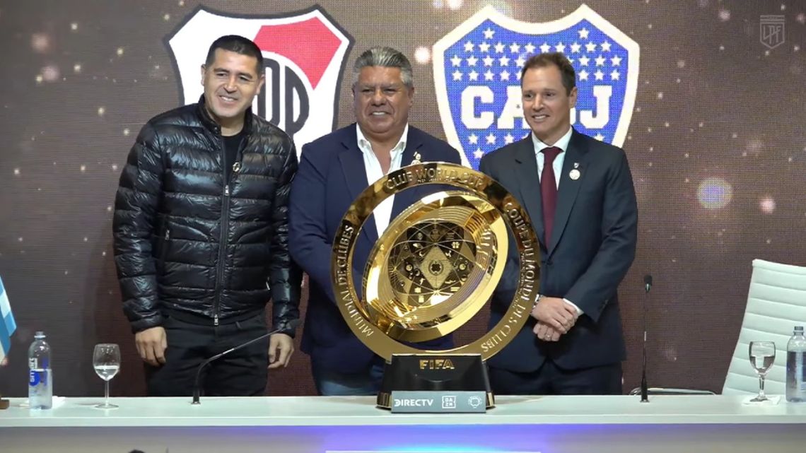 Tapia, Riquleme y Brito palpitaron el Superclásico con el trofeo del Mundial de Clubes y un mensaje de Infantino  
