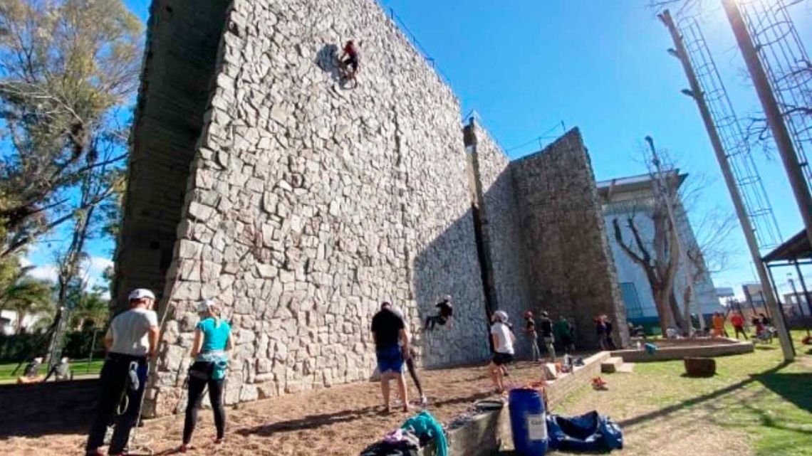 Escalada en riesgo: un amparo busca frenar la demolición de la palestra deportiva