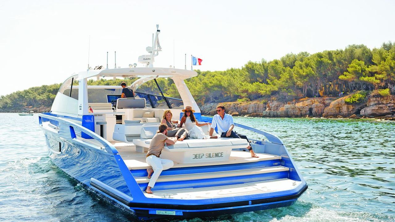 Sport cruiser Sialia 57: el dueño del silencio profundo