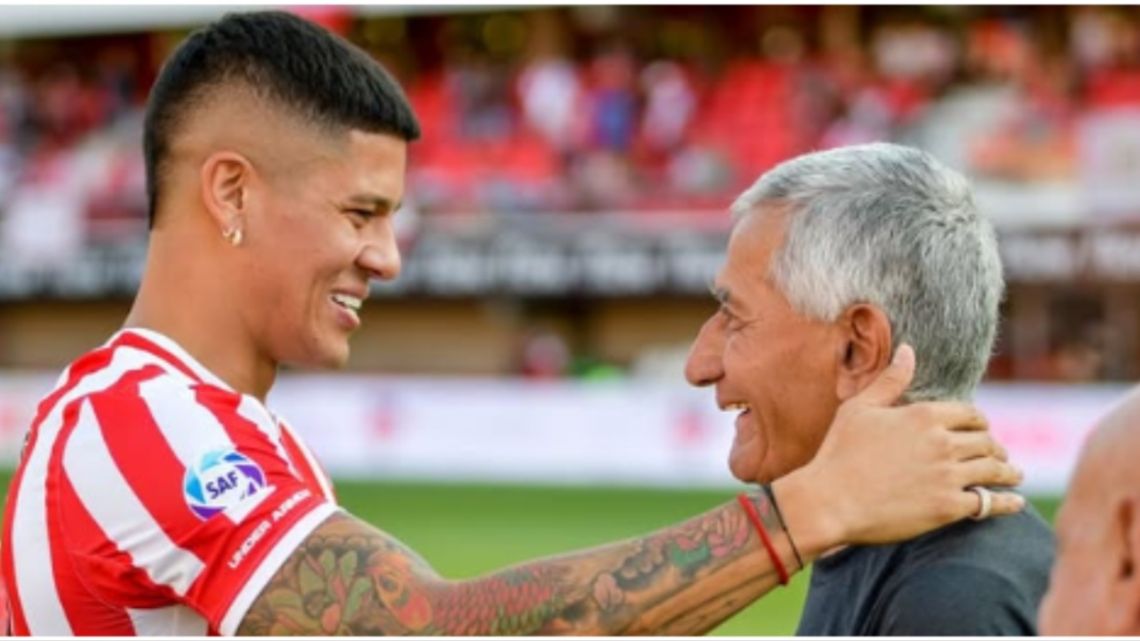 La emotiva despedida de Marcos Rojo a la "Bruja" Verón: "Gracias por tantos momentos"
