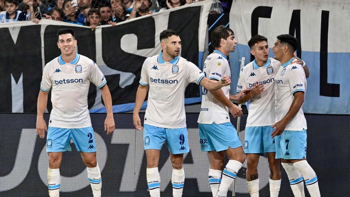 Racing recibe a Fortaleza buscando meterse entre los mejores primeros en Libertadores